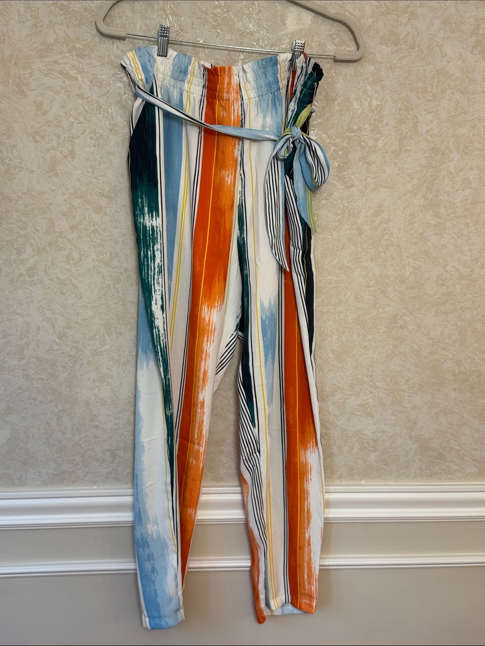 BCBGMaxAzria Multicolor Striped Tie-Waist Wide-Leg Pants